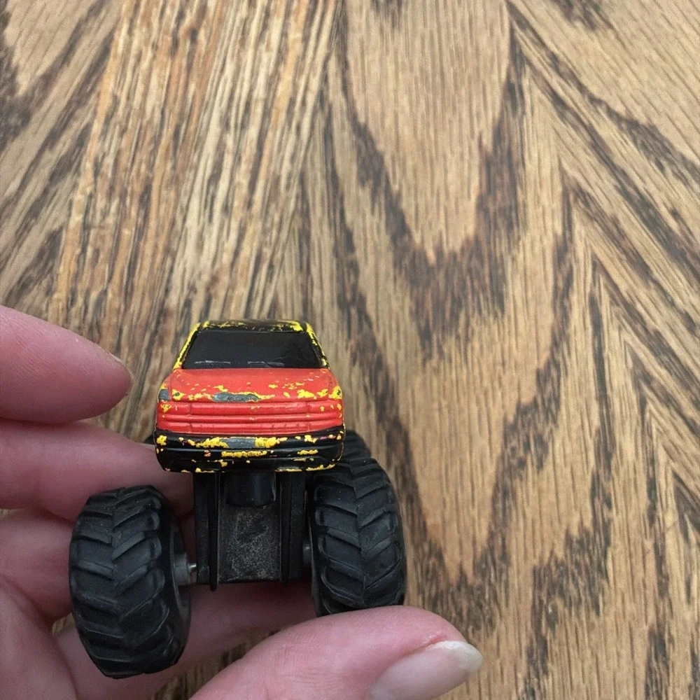maisto tonka trucks